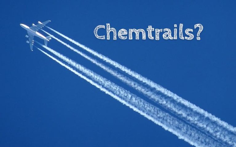 Flugzeug beim Sprühen erwischt. Eine Chemtrail–Beobachtung?