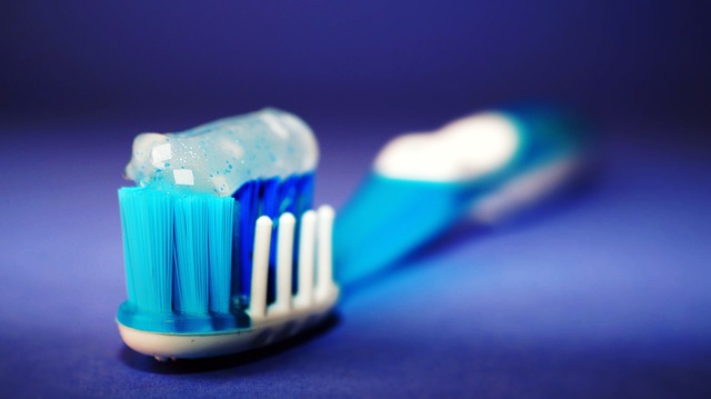 Zahnpasta – bedenkliche Inhaltsstoffe [Ökotest] > Fluorid ja / nein?