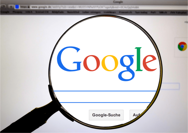 Überwachung durch Google – das digitale Spiegelbild von Pfizer?